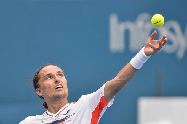 14.01.16 Sydney, Australia. Alexandr Dolgopolov (UKR) in action against Grigor Dimitrov (BUL) during their mens singles match on day 5 at the Apia International Sydney. xNigelxOwenx  ActionPlus11696854