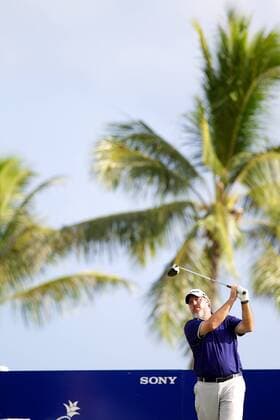 January 15, 2016 - Honolulu, Hawaii: Boo Weekley hits his drive during play of the second round of the Sony Open at Waialae Country Club in Honolulu, Hawaii. PGA Golf Herren Golf: Sony Open JAN15 - ZUMAc04_