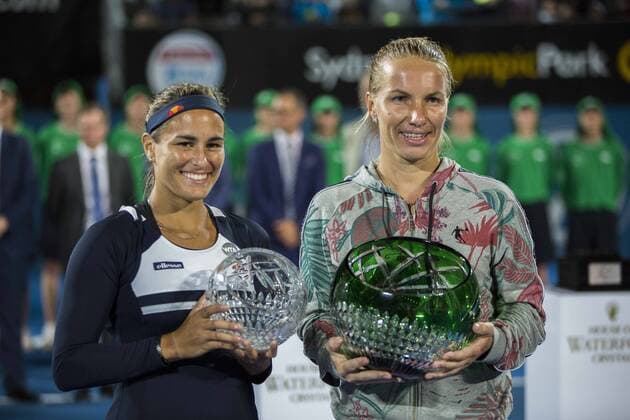(160116) -- SYDNEY, Jan. 15, 2016 -- Svetlana Kuznetsova (R) of Russia and Monica Puig of Puerto Rico pose for photograph during the awarding ceremony of the women s singles final at the Apia International Sydney tennis tournament in Sydney, Australia, Jan. 15, 2016. Svetlana Kuznetsova won 2-0. ) (SP)AUSTRALIA-SYDNEY-TENNIS-APIA INTERNATIONAL SYDNEY ZhuxHongye 