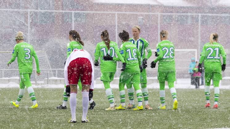 Fußball, Testspiel, VfL Wolfsburg - TSV Danndorf; Jubel, Torjubel, Freude, Emotion, Torerfolg, Aktion, action, goal, goal celebration, celebrates Zsanett Jakabfi (Wolfsburg, 3). xtgx