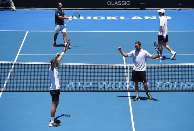 16.01.2016. Auckland, New Zealand. Mate Pavic and Michael Venus (R) celebrate after winning the doubles final on finals day at the ASB Classic Tennis Men s tournament. ASB Tennis Centre, Stanley st, Auckland, New Zealand. Saturday 16 January 2016. xAndrewxCornagax  ActionPlus11697589