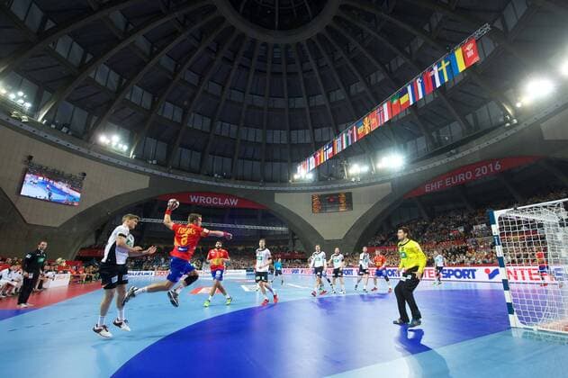 Handball Wroclaw Breslau 16.01.2016 Europameisterschaft der Herren Vorrunde Gruppe C Spanien (ESP) - Deutschland (GER) Jahrhunderthalle