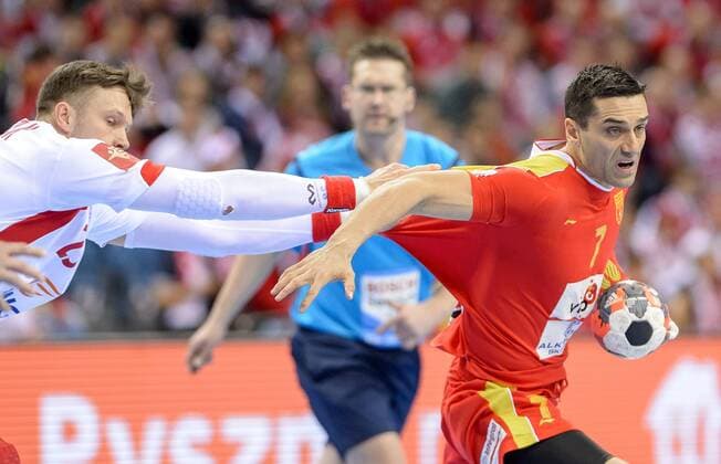 2016.01.17 KRAKOW 12TH MEN S EUROPEAN HANDBALL CHAMPIONSHIP EHF EURO 2016 GROUP A MATCH MACEDONIA VS POLAND KAMIL SYPRZAK KIRIL LAZAROV 20160117PF_RO0278