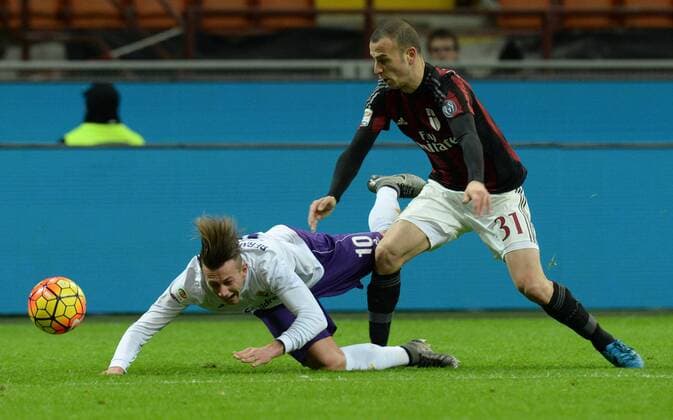 IPP20160117 Football - soccer: Serie A, AC Mailand - AC Florenz, federico Bernardeschi e Antonelli luca xHOCHxZWEIx xItalyxPhotoxPressx 
