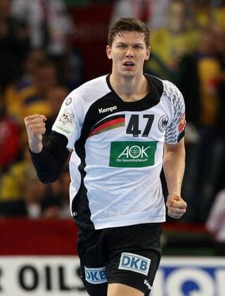 Christian Dissinger Freude Emotion jubelnd Jubel nach Tor Handball EHF Europameisterschaft DHB Nationalmannschaft Herren Saison 2015 2016 18.01.2016 BRDeutschland vs. Schweden