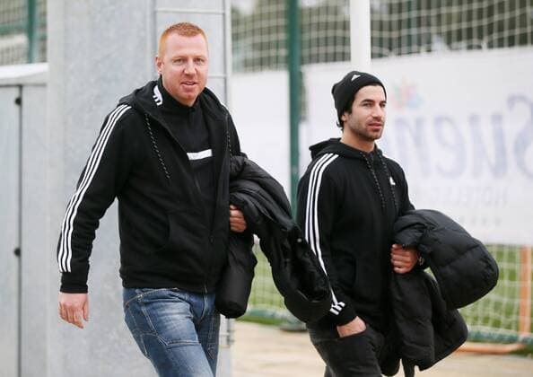RB Leipzig - Trainingslager Tuerkei Belek, Tuerkei, 18.01.2016, Fussball, 2. Bundesliga Deutschland. , RB Leipzig - Trainingslager. , Im Bild: Tribünengast Maik Walpurgis (l.), Fußballtrainer. ,