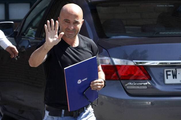 Fußball, Jorge Sampaoli hört als Nationaltrainer Chiles auf Santiago, hier mit Arturo Salah. 