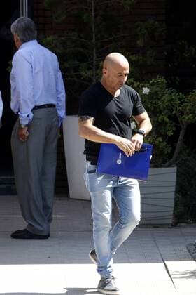Fußball, Jorge Sampaoli hört als Nationaltrainer Chiles auf Santiago, hier mit Arturo Salah. 