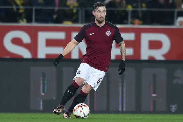 Fußball Testspiel Sparta Prag - Borussia Dortmund am 19.01.2016 im Stadion Essen in Essen Lukas Vacha (Prag) am Ball. Foto: osnapix mt
