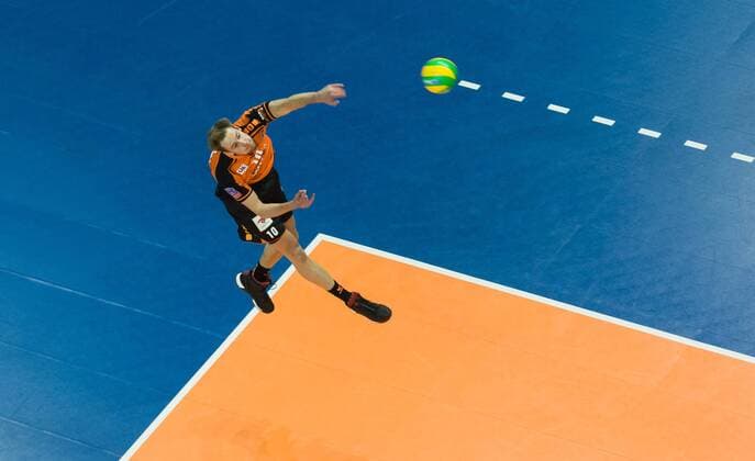 Berlin, Deutschland, 20.01.2016: Volleyball CEV Championsleague Saison 2015 2016 - Berlin Recycling Volleys - Belogorie Belgorod. Sebastian Kühner Kuehner (BR Volleys 20)