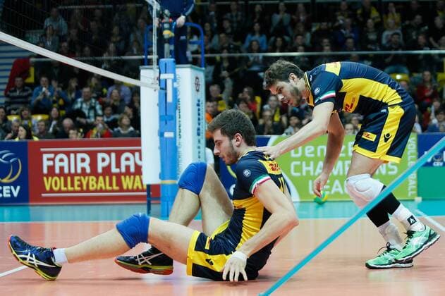 Gdynia, Gdynia Arena 21.01.2016 PLUSLIGA PLPS Lotos Trefl Gdansk vs DHL Modena CEV VOLLEYBALL CHAMPIONS LEAGUE GAME Lotos Trefl Gdansk vs DHL Modena NZ matteo piano , kontuzja injury , -  20160121_IG_1293_912_FIG