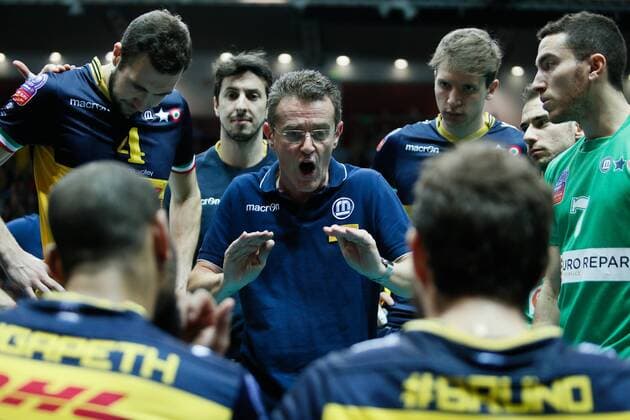 Gdynia, Gdynia Arena 21.01.2016 PLUSLIGA PLPS Lotos Trefl Gdansk vs DHL Modena CEV VOLLEYBALL CHAMPIONS LEAGUE GAME Lotos Trefl Gdansk vs DHL Modena NZ trener angelo lorenzetti coach , -  20160121_IG_1318_914_FIG