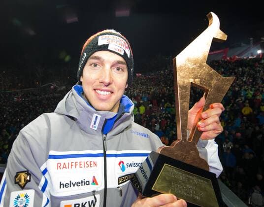 Kitzbuehel 23.01.2016, Streif, Kitzbuehel, AUT, FIS Weltcup Ski Alpin, Kitzbuehel, Abfahrt, Herren, Siegerehrung, im Bild Carlo Janka (SUI, 3. Platz) 3rd placed Carlo Janka of Switzerland during award winner ceremony for the men s Downhill Race of Kitzbuehel FIS Ski Alpine World Cup at the Streif in Kitzbuehel, Austria on 2016 01 23. EX_JFK