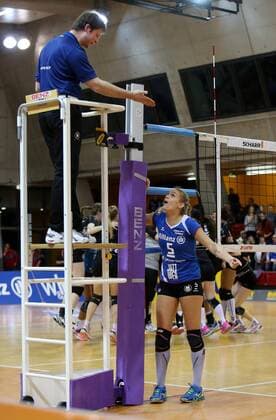 Stuttgart Volleyball Allianz MTV Stuttgart vs. VT Aurubis Hamburg, Kim Renkema (Stuttgart) hat den Matchball im Aus gesehen