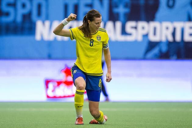 160126 Sveriges Lotta Schelin jublar efter 4-0 under landskampen i fotboll mellan Sverige och Skottland den 26 januari 2016 i Göteborg.  Copyright: MICHAELxERICHSEN BB160126BB988
