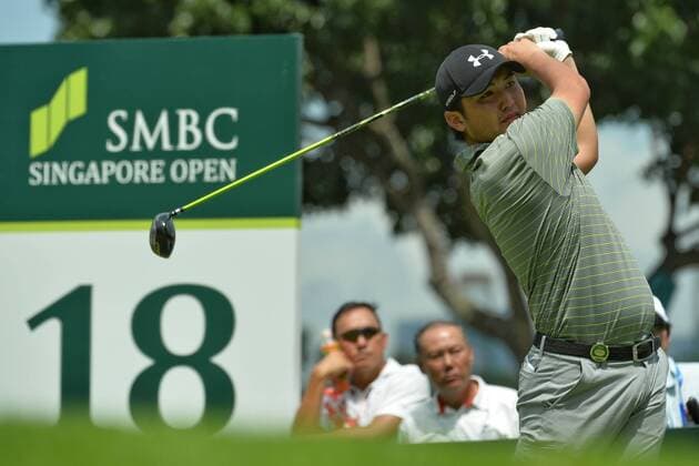 (160129) -- SINGAPORE, Jan. 29, 2016 -- Shintaro Kobayashi of Japan competes during the SMBC Singapore Open held at Singapore s Sentosa Golf Club Serapong course, Jan. 29, 2016. The SMBC Singapore Open is into the second day of competition. ) (SP)SINGAPORE-GOLF-SMBC SINGAPORE OPEN ThenxChihxWey 