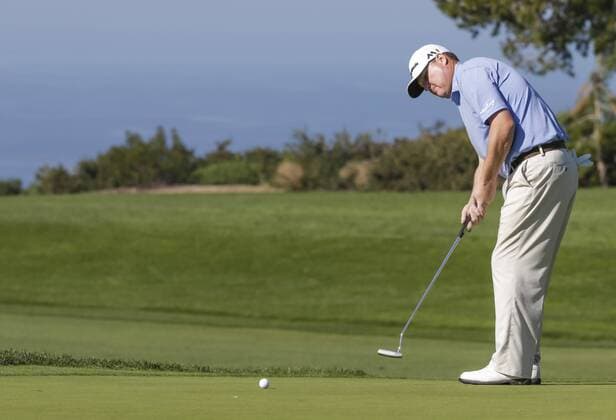January 29, 2016: Chad Campbell putts on the 2nd green of the North Course during the second round of the Farmers Insurance Open at Torrey Pines Golf Course in San Diego, California. PGA Golf Herren 2016: Farmers Insurance Open JAN 29 - ZUMAc04_