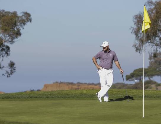 January 29, 2016: Scott Brown watches his group mates putt on the 4th green of the North Course during the second round of the Farmers Insurance Open at Torrey Pines Golf Course in San Diego, California. PGA Golf Herren 2016: Farmers Insurance Open JAN 29 - ZUMAc04_