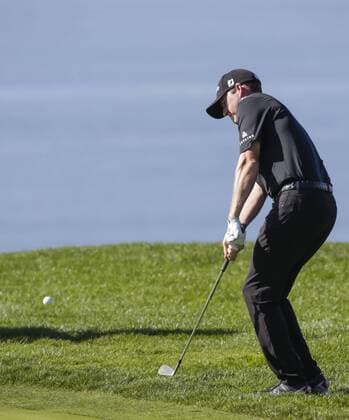 January 29, 2016: Jimmy Walker chips onto the 7th green of the North Course during the second round of the Farmers Insurance Open at Torrey Pines Golf Course in San Diego, California. PGA Golf Herren 2016: Farmers Insurance Open JAN 29 - ZUMAc04_