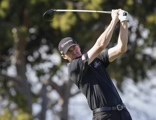 January 29, 2016: Jimmy Walker tees off on the 8th hole of the North Course during the second round of the Farmers Insurance Open at Torrey Pines Golf Course in San Diego, California. PGA Golf Herren 2016: Farmers Insurance Open JAN 29 - ZUMAc04_