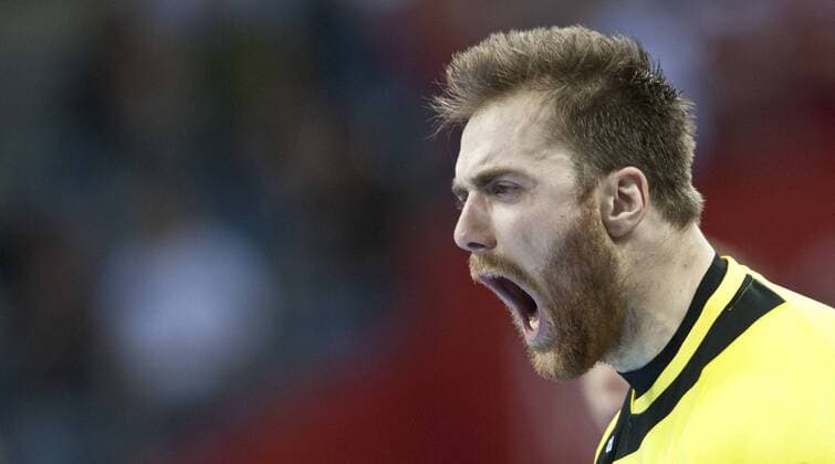 Torhueter Andreas WOLFF (33 GER) steht bruellend am Spielfeldrand. Halbfinale: Norwegen - Deutschland in Krakau am 29.01.2016. Handball Europameisterschaft 2016 in Polen,