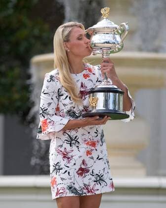 Angelique Kerber mit Pokal im Government House, Australian Open 2016 Tennis - Australian Open 2016 - Grand Slam ITF ATP Tennis Herren WTA Tennis Damen - Melbourne Park - Melbourne - Victoria - Australia - 31 January 2016.