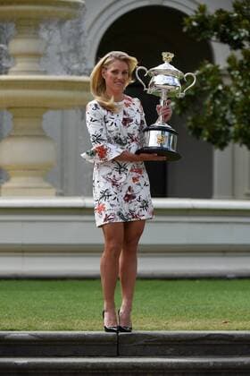 Tennis: Angelique Kerber beim Sieger fotoshooting am Sonntagvormittag vor dem Government House in Melbourne