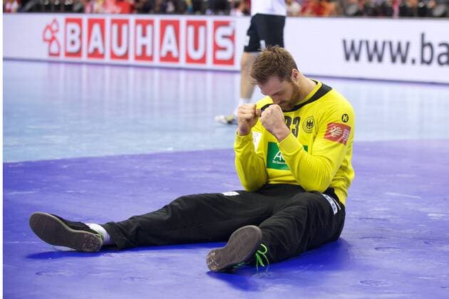 Handball Krakau 31.01.2016 Europameisterschaft der Herren Finale Deutschland (GER) - Spanien (ESP) Andreas Wolff (Deutschland, TW, No.33) Jubel