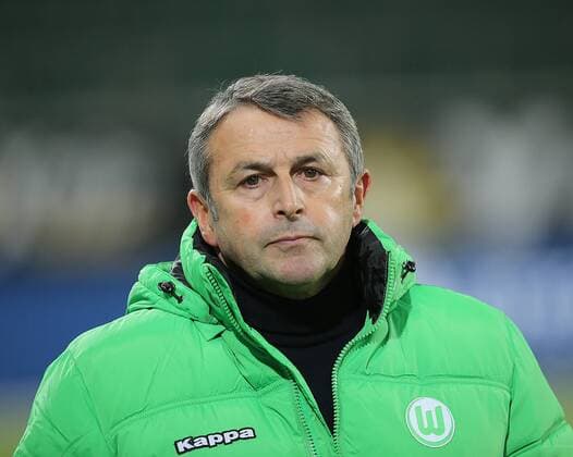 Enttaeuschung nach dem Spiel, Klaus Allofs, Manager des VfL Wolfsburg