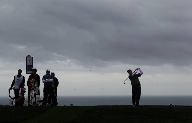 Jan. 31, 2016 - San Diego, CA, USA - SAN DIEGO, CA -JAN. 31, 2015 - Kevin Streelman tees off on the 8th hole during the final round of the Farmers Insurance Open at Torrey Pines. Kevin Streelman tees off on the 8th hole during the final round of the Farmers Insurance Open at Torrey Pines. - ZUMAs44_