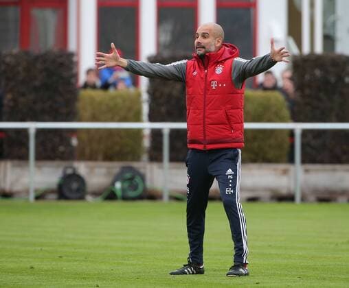01.02.2016, 1.BL, FC Bayern Training,Fussball, im Bild: Trainer Pep Guardiola (FCB)