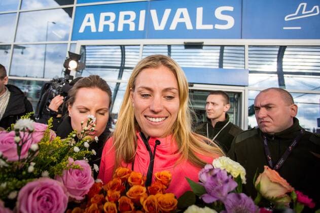 Tennis, Angelique Kerber Ankunft am Flughafen Posen 2016.02.01 Tennis, Ankunft der Australian Open Siegerin ANGELIQUE KERBER in Posen  20160201_PF_PJ009
