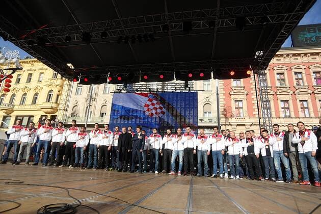 Handball celebration at main square - Zagreb, Croatia 02.01.2016., Zagreb, Croatia - A formal reception of handball players at the Ban Jelacic Square after winning the bronze medal at the European Championship EM Europameisterschaft in Poland.  GoranxStanzl PIXSELL