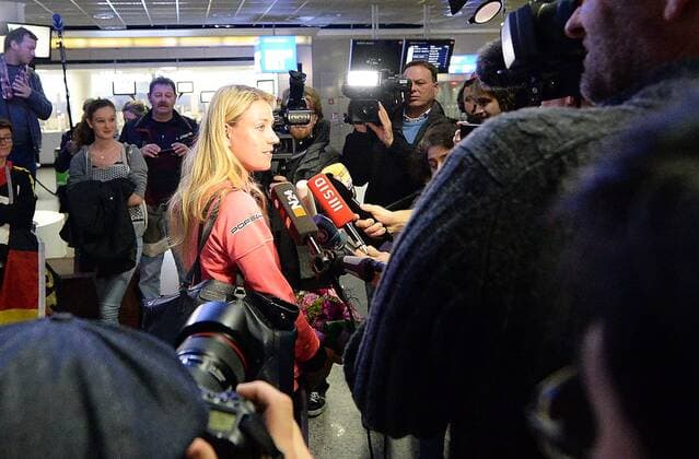 Bilder des Tages - SPORT 2.2.2016 01.02.2016, xjhx, Tennis, Angelique Kerber ankunft am Frankfurter Flughafen, emspor
