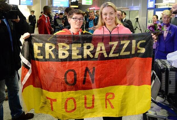 Bilder des Tages - SPORT 2.2.2016 01.02.2016, xjhx, Tennis, Angelique Kerber ankunft am Frankfurter Flughafen, emspor
