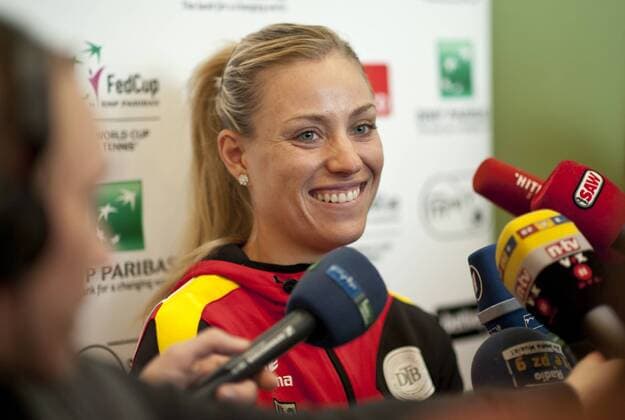 Angelique KERBER (GER) stellt sich den Fragen der Journalisten. Tennis Fed Cup 2016, Deutschland - Schweiz, Eroeffnungspressekonferenz in Leipzig, Deutschland am 03.02.2016,