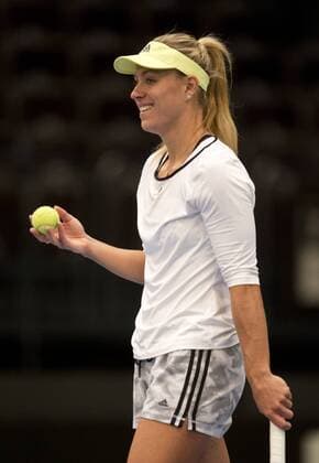 Angelique KERBER (GER) Tennis Fed Cup 2016, Deutschland - Schweiz, Training des deutschen Teams in Leipzig, Deutschland am 03.02.2016,