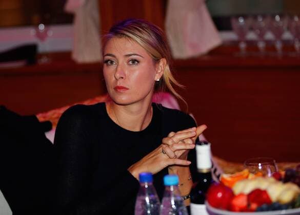 Tennis, Russlands FedCup-Team während eines Dinners Fed cup 2016. Russia v Netherlands. Official Dinner rose bar . Maria SHARAPOVA .