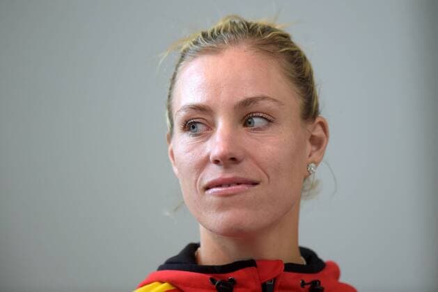 Leipzig Angelique Kerber (GER) bei der Auslosung der Paarungen der Fed Cup Spiele in Leipzig zwischen Tennis Porsche Team Deutschland und Securitas Team Schweiz in Leipzig 05.02.2016 Copyright: Modlax Eibner-Pressefoto EP_cma