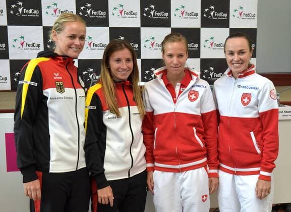 Leipzig Anna-Lena Grönefeld Groenefeld (GER), Annika Beck (GER), Viktorija Golubic (SUI), Martina Hingis (SUI) (l-r) bei der Auslosung der Paarungen der Fed Cup Spiele in Leipzig zwischen Tennis Porsche Team Deutschland und Securitas Team Schweiz in Leipzig 05.02.2016 Copyright: Modlax Eibner-Pressefoto EP_cma