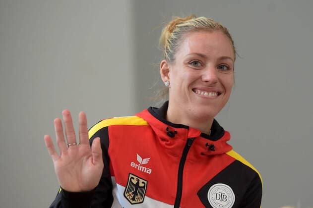 Leipzig Angelique Kerber (GER) bei der Auslosung der Paarungen der Fed Cup Spiele in Leipzig zwischen Tennis Porsche Team Deutschland und Securitas Team Schweiz in Leipzig 05.02.2016 Copyright: Modlax Eibner-Pressefoto EP_cma