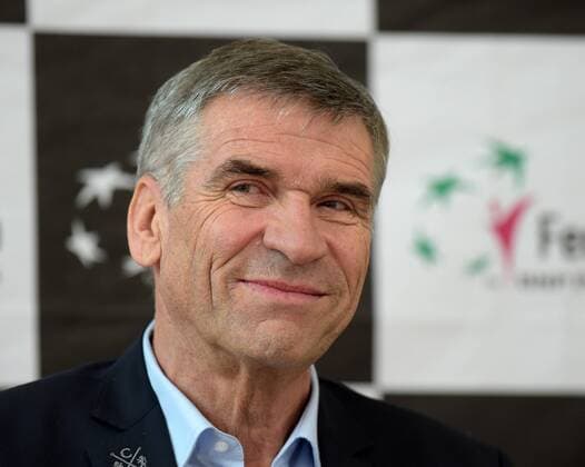 Leipzig DTB Praesident Ulrich Klaus bei der Auslosung der Paarungen der Fed Cup Spiele in Leipzig zwischen Tennis Porsche Team Deutschland und Securitas Team Schweiz in Leipzig 05.02.2016 Copyright: Modlax Eibner-Pressefoto EP_cma