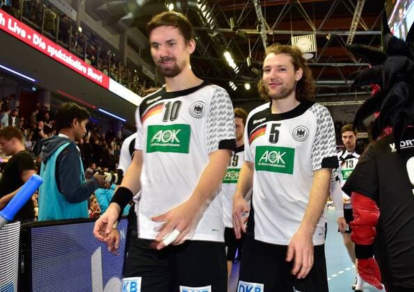 Handball, All Star Game in Nürnberg, Deutschland - Bundesliga All Stars 05.02.2016 - Handball - DKB Handball Bundesliga - All Star Day Nürnberg - All Star Game : Nationalmannschaft Nationalteam Deutschland - All Star Team 2016 - DaMa - Fabian Wiede ( Deutschland ) Johannes Sellin ( Deutschland )