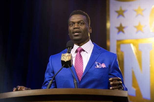 Friday, February 5, 2016: Benjamin Watson of the New Orleans Saints speaks at a press conference PK Pressekonferenz where he was announced as a finalist for the Walter Payton Man of the Year award at the Moscone Center in San Francisco, California during the National Football League week long opening celebrations for Super Bowl 50 between the Carolina Panthers and the Denver Broncos. NFL American Football Herren USA 2016: Super Bowl 50 FEB 03 - ZUMAc04_