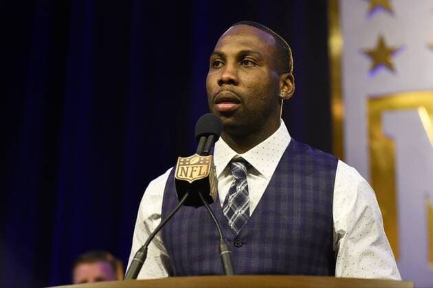 Friday, February 5, 2016: Anquan Boldin of the San Francisco 49ers speaks at a press conference PK Pressekonferenz where he was announced as a finalist for the Walter Payton Man of the Year award at the Moscone Center in San Francisco, California during the National Football League week long opening celebrations for Super Bowl 50 between the Carolina Panthers and the Denver Broncos. NFL American Football Herren USA 2016: Super Bowl 50 FEB 03 - ZUMAc04_