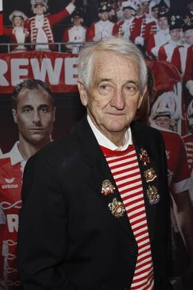 FC-Legende Hannes Löhr vor der Karnevalssitzung des 1. FC Köln