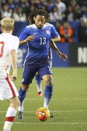 Fußball, USA gewinnt Test gegen Kanada February 5, 2015: Jermaine Jones 13 leads an attack in the second half in the game between the Canada and U.S.A., Stub Hub Center in Carson, CA. USA. Photographer: SOC 2016: Canada vs U.S.A. FEB 05 - ZUMAc04_