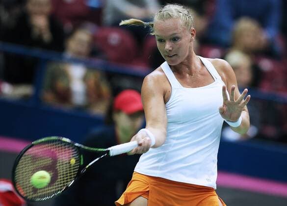 Tennis, FedCup, Russland - Niederlande MOSCOW, RUSSIA. FEBRUARY 6, 2016. Kiki Bertens of the Netherlands in action during her 2016 Fed Cup World Group 1st Round tennis match against Ekaterina Makarova of Russia at Olympic Stadium. Sergei Bobylev TASS  TS016AB8