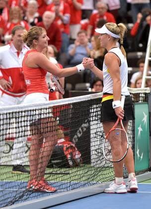 Leipzig Die deutsche Tennisspielerin Angelique Kerber gewinnt ihr Match gegen Timea Bacsinszky aus der Schweiz am 06.02.2016 im Fed-Cup-Viertelfinale Deutschland - Schweiz in Leipzig (Sachsen). Copyright: Modlax Eibner-Pressefoto EP_cma
