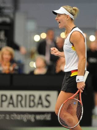 Leipzig Angelique Kerber,(GER) beim Fed Cup Deutschland vs Schweiz, 06.02.16, Angelique Kerber (GER) vs Timea Bacsinszky,(SUI) Copyright: Franz Eibner-Pressefoto EP_PFZ